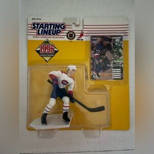 Starting Lineup PIERRE TURGEON 1995 Hockey Figure